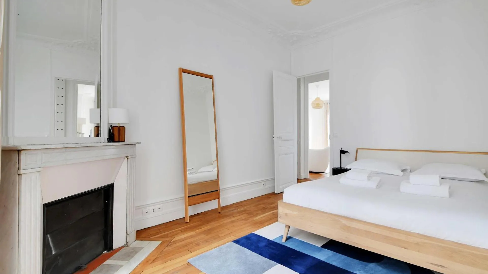 Elegant And Modern 3bd 6p - Eiffel Tower Apartment *